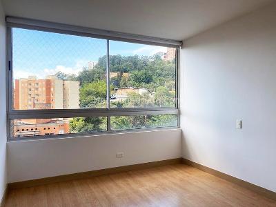 Apartamento de 3 alcobas en venta en Castropol, Medellín, 136 m² · foto 9 de 19