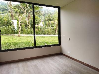 Casa de 3 alcobas en venta en Los Balsos, Medellín, 1125 m² · foto 11 de 19
