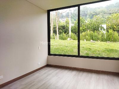 Casa de 3 alcobas en venta en Los Balsos, Medellín, 1125 m² · foto 14 de 19
