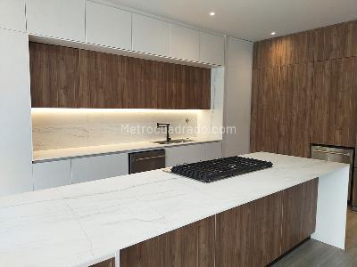 Casa de 3 alcobas en venta en Los Balsos, Medellín, 1125 m² · foto 6 de 19