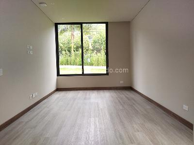 Casa de 3 alcobas en venta en Los Balsos, Medellín, 1125 m² · foto 9 de 19