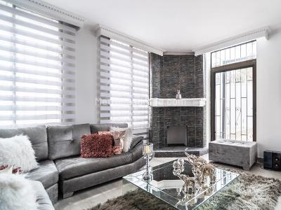 Casa de 4 alcobas en venta en La Asomadera, Medellín, 400 m² · foto 4 de 19