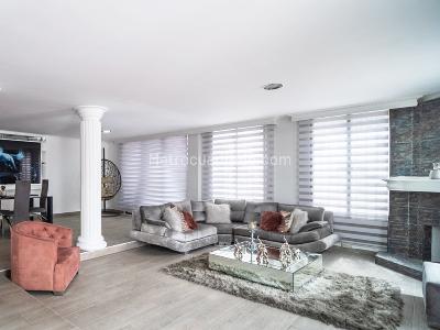 Casa de 4 alcobas en venta en La Asomadera, Medellín, 400 m² · foto 5 de 19