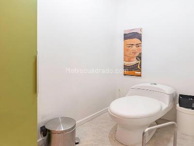 Apartamento de 2 alcobas en venta en El Poblado, Medellín, 175 m² · foto 14 de 17