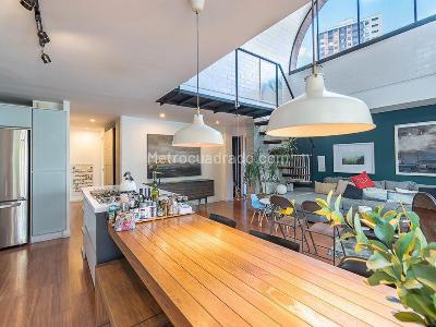 Apartamento de 2 alcobas en venta en El Poblado, Medellín, 175 m² · foto 2 de 17