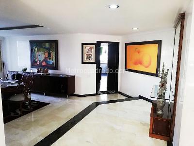 Apartamento en venta en El Poblado, Medellín · foto 4 de 14