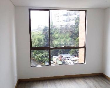 Apartamento en venta en El Poblado, Medellín · foto 6 de 13