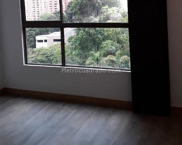 Apartamento en venta en El Poblado, Medellín · foto 8 de 13