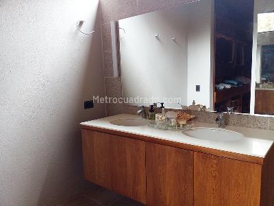 Casa de 4 alcobas en venta en Envigado, Envigado, 433 m² · foto 12 de 19
