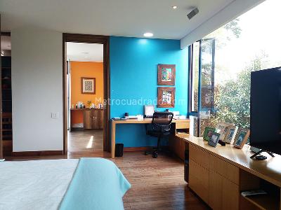 Casa de 5 alcobas en venta en Envigado, Envigado, 704 m² · foto 11 de 20