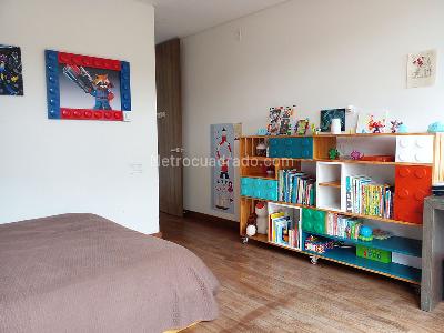 Casa de 5 alcobas en venta en Envigado, Envigado, 704 m² · foto 15 de 20