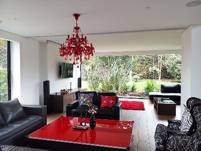 Casa de 5 alcobas en venta en Envigado, Envigado, 704 m² · foto 2 de 20