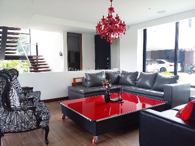 Casa de 5 alcobas en venta en Envigado, Envigado, 704 m² · foto 4 de 20