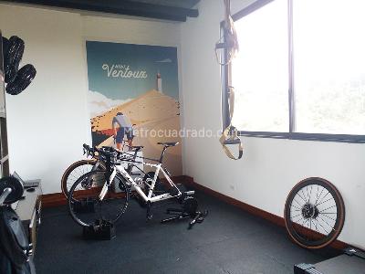 Casa de 5 alcobas en venta en Envigado, Envigado, 704 m² · foto 8 de 20