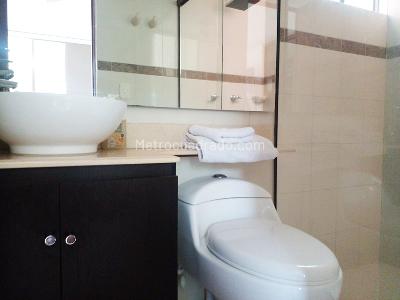 Apartamento en arriendo en Loma De Los Gonzalez, Medellín · foto 10 de 12
