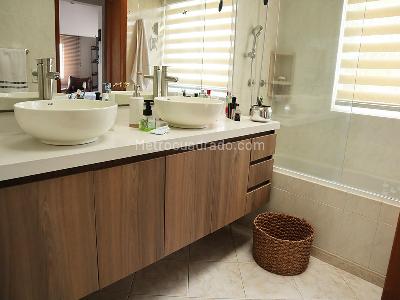 Casa de 3 alcobas en venta en El Poblado, Medellín, 350 m² · foto 15 de 20