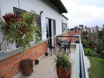 Casa de 3 alcobas en venta en El Poblado, Medellín, 350 m² · foto 19 de 20