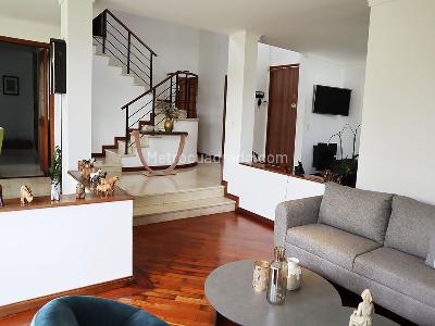 Casa de 3 alcobas en venta en El Poblado, Medellín, 350 m² · foto 3 de 20