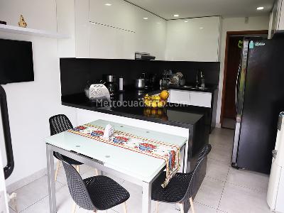 Casa de 3 alcobas en venta en El Poblado, Medellín, 350 m² · foto 6 de 20