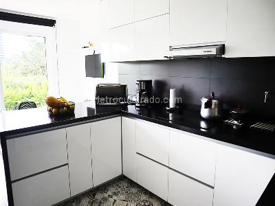 Casa de 3 alcobas en venta en El Poblado, Medellín, 350 m² · foto 7 de 20