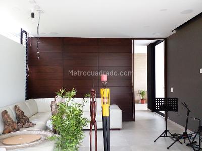 Casa de 3 alcobas en arriendo en Envigado, Envigado, 750 m² · foto 6 de 20