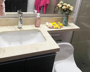 Apartamento de 3 alcobas en venta en El Poblado, Medellín, 166 m² · foto 9 de 10