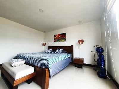 Apartamento de 2 alcobas en arriendo en El Poblado, Medellín, 130 m² · foto 11 de 17