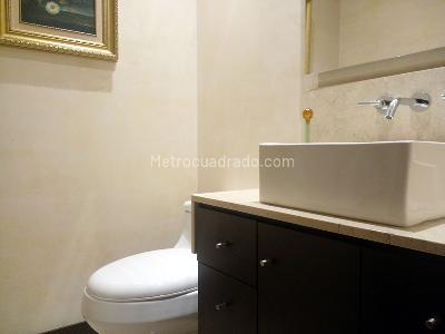 Apartamento de 3 alcobas en venta en El Tesoro, Medellín, 240 m² · foto 12 de 15