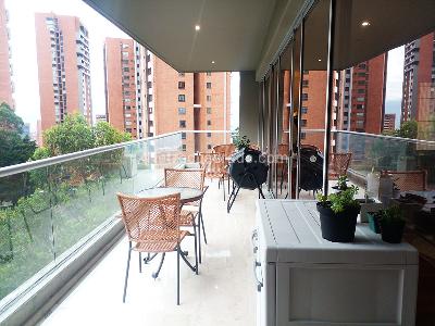 Apartamento de 3 alcobas en venta en El Tesoro, Medellín, 240 m² · foto 15 de 15