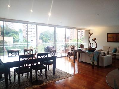 Apartamento de 3 alcobas en venta en El Tesoro, Medellín, 240 m² · foto 1 de 15