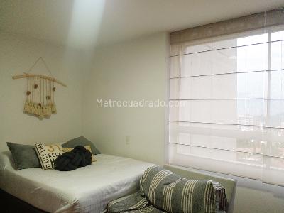 Apartamento de 3 alcobas en venta en El Tesoro, Medellín, 240 m² · foto 8 de 15