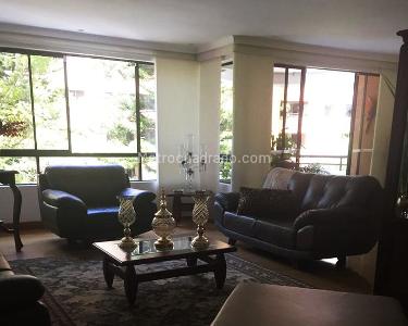 Apartamento de 3 alcobas en venta en Alejandría, Medellín, 225 m² · foto 3 de 14