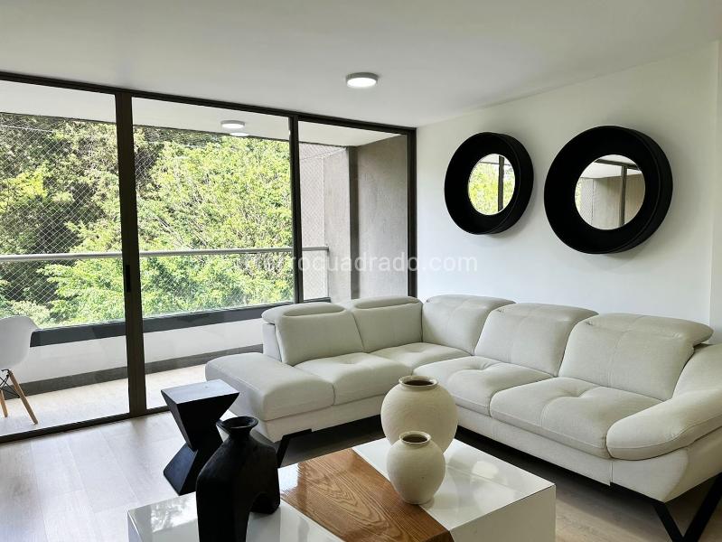 Furnished 2BR Apartment Near Mall in El Poblado - 3