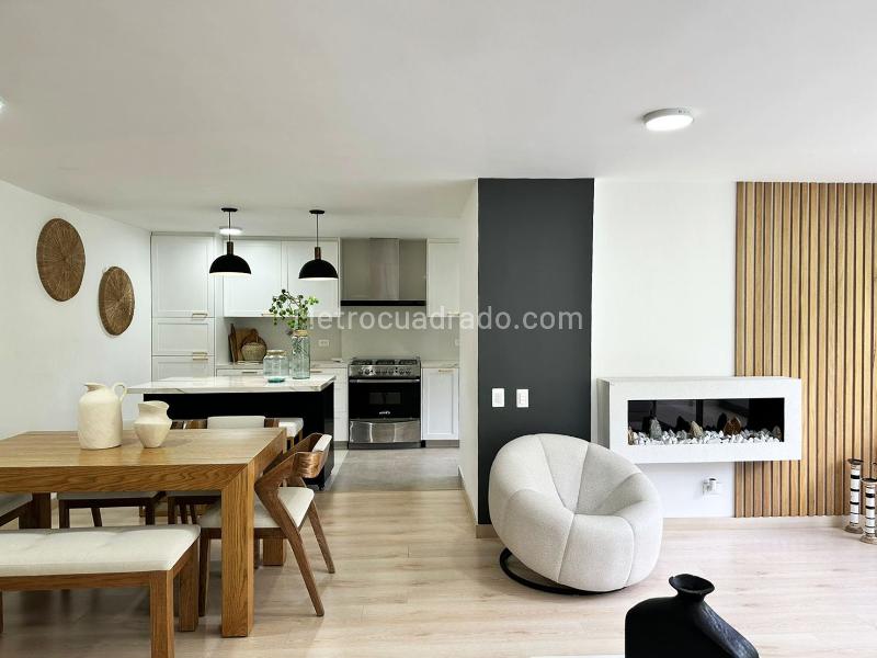 Furnished 2BR Apartment Near Mall in El Poblado - 4