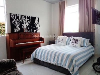 Casa de 4 alcobas en venta en Envigado, Envigado, 470 m² · foto 16 de 20