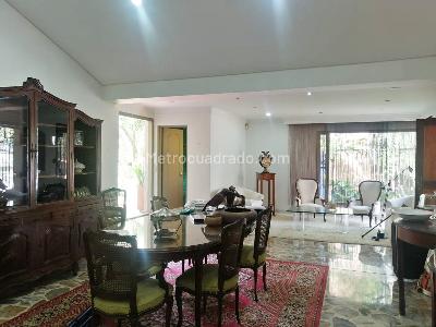 Office for rent in EL POBLADO, Medellín