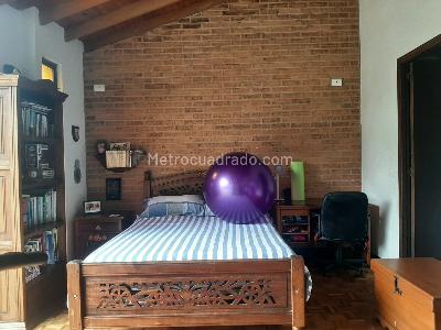 Casa de 5 alcobas en venta en El Poblado, Medellín, 350 m² · foto 10 de 19