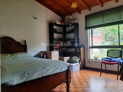 Casa de 5 alcobas en venta en El Poblado, Medellín, 350 m² · foto 11 de 19