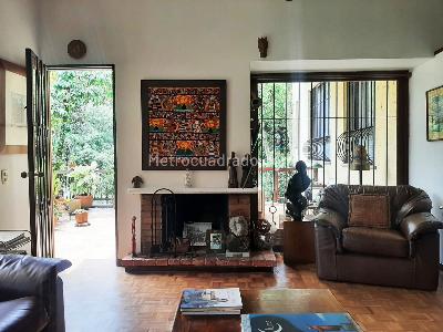 Casa de 5 alcobas en venta en El Poblado, Medellín, 350 m² · foto 3 de 19