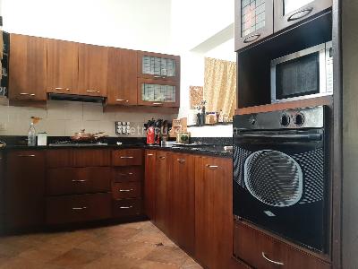 Casa de 5 alcobas en venta en El Poblado, Medellín, 350 m² · foto 6 de 19