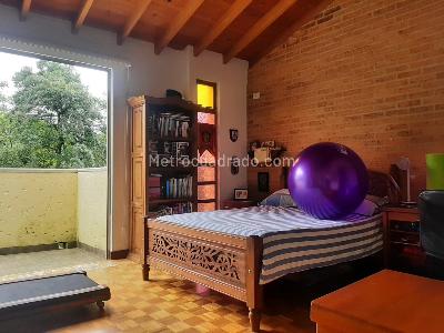 Casa de 5 alcobas en venta en El Poblado, Medellín, 350 m² · foto 9 de 19