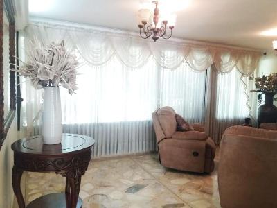 Casa de 5 alcobas en venta en Envigado, Envigado, 250 m² · foto 2 de 13