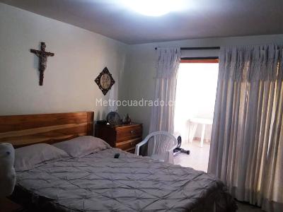 Casa de 5 alcobas en venta en Envigado, Envigado, 250 m² · foto 7 de 13