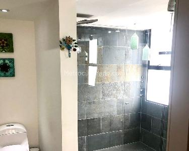 Apartamento de 4 alcobas en venta en El Poblado, Medellín, 257 m² · foto 12 de 13