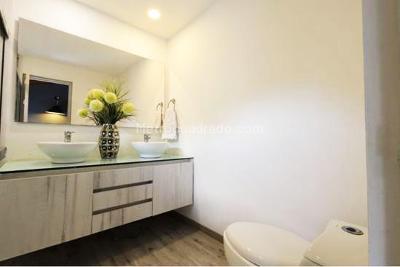 Casa de 3 alcobas en venta en Envigado, Envigado, 252 m² · foto 16 de 19