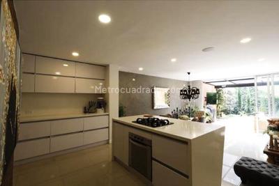 Casa de 3 alcobas en venta en Envigado, Envigado, 252 m² · foto 5 de 19