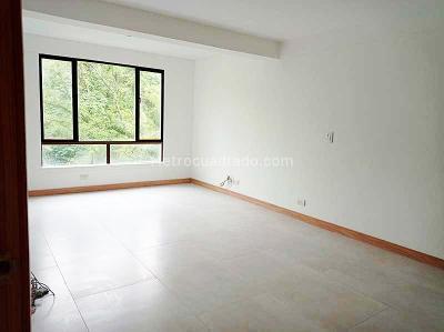 Apartamento de 2 alcobas en venta en La Florida, Medellín, 174 m² · foto 8 de 13