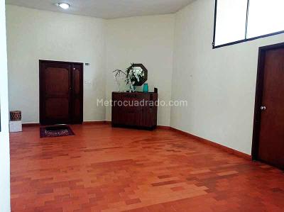 Apartamento de 2 alcobas en venta en La Florida, Medellín, 174 m² · foto 9 de 13
