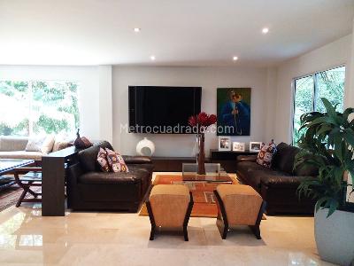 Casa de 4 alcobas en venta en El Poblado, Medellín, 340 m² · foto 2 de 20
