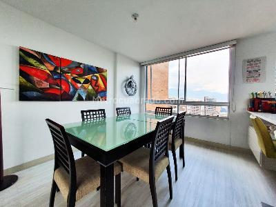 Apartamento de 3 alcobas en venta en Castropol, Medellín, 136 m² · foto 6 de 20